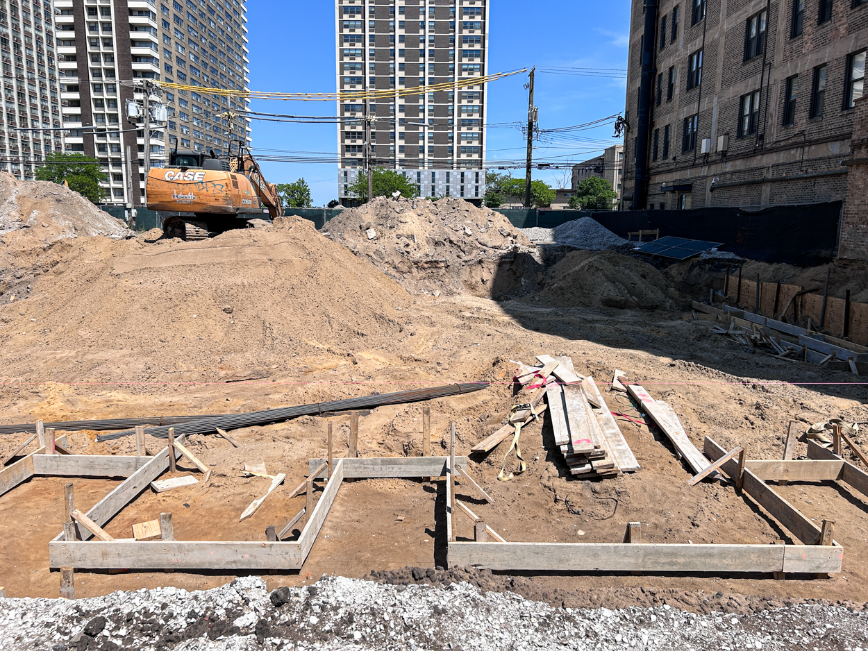 6143 North Kenmore Avenue construction underway