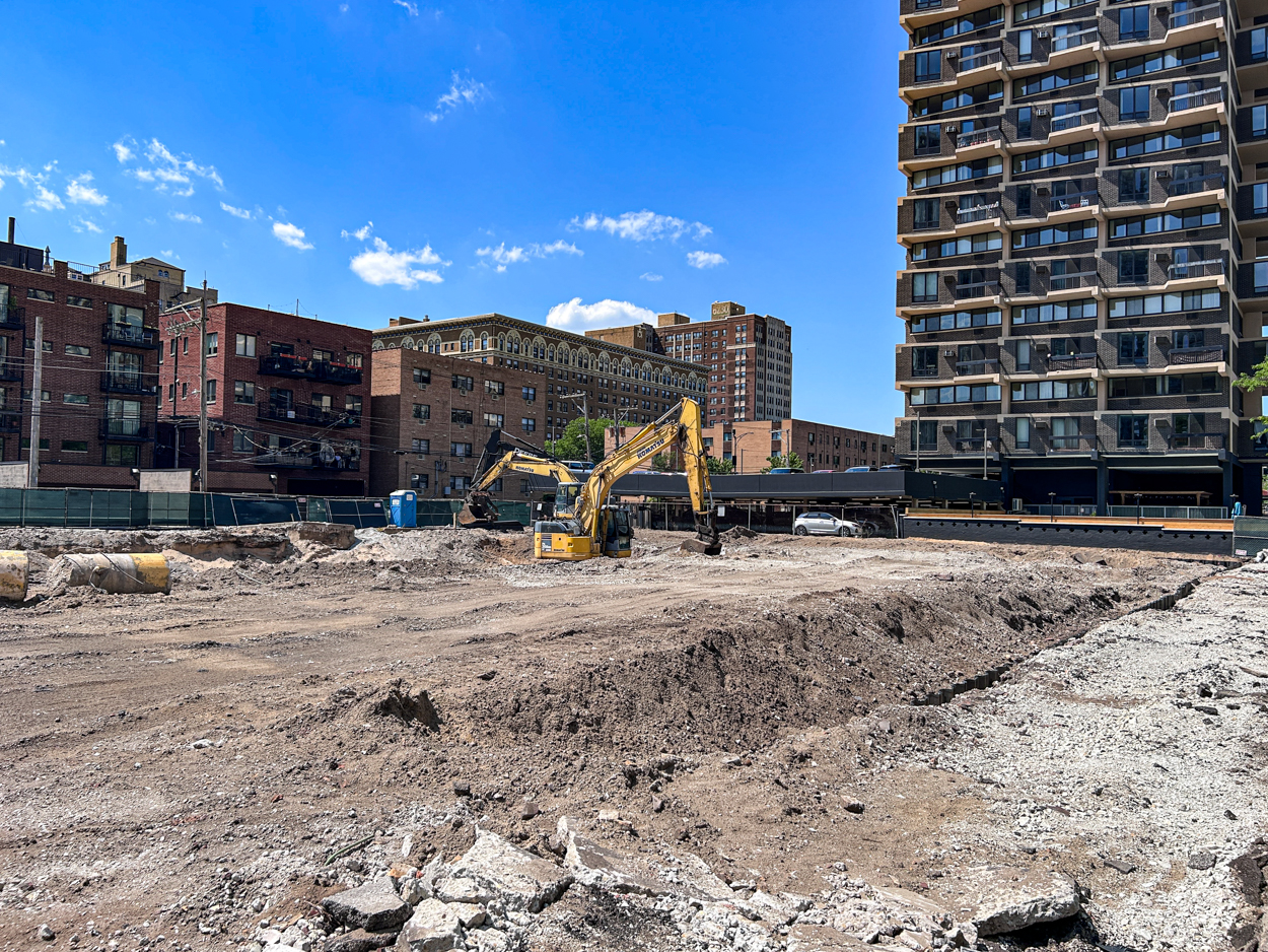 Construction underway at 6150 North Sheridan Road