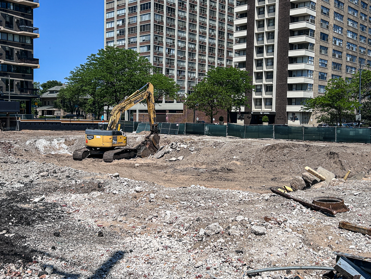 Construction underway at 6150 North Sheridan Road