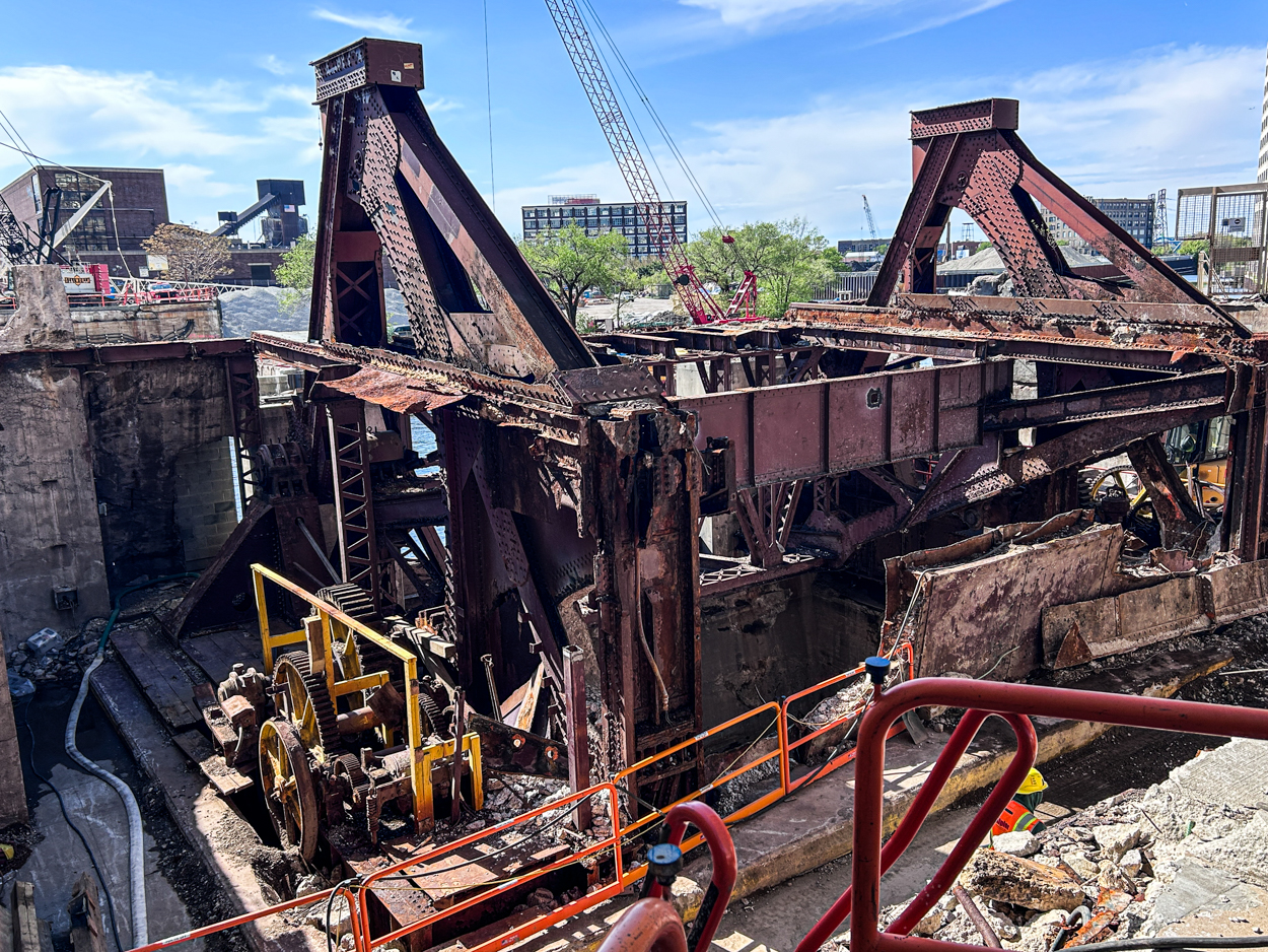 Chicago Avenue Bridge reconstruction