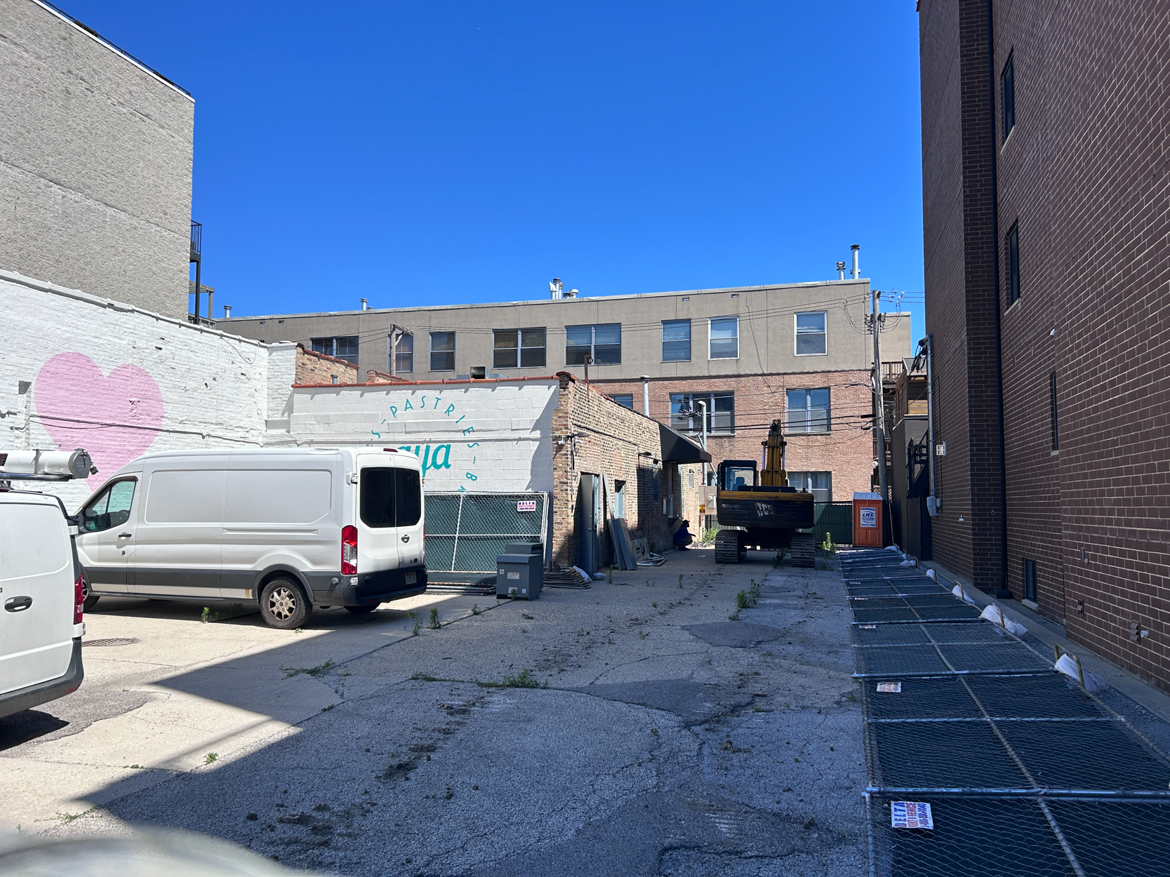 1332 West Grand Avenue demolition permitted