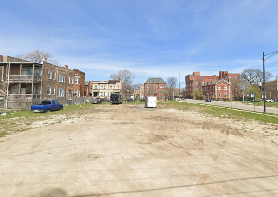 Three-flats permitted for West Monroe Street