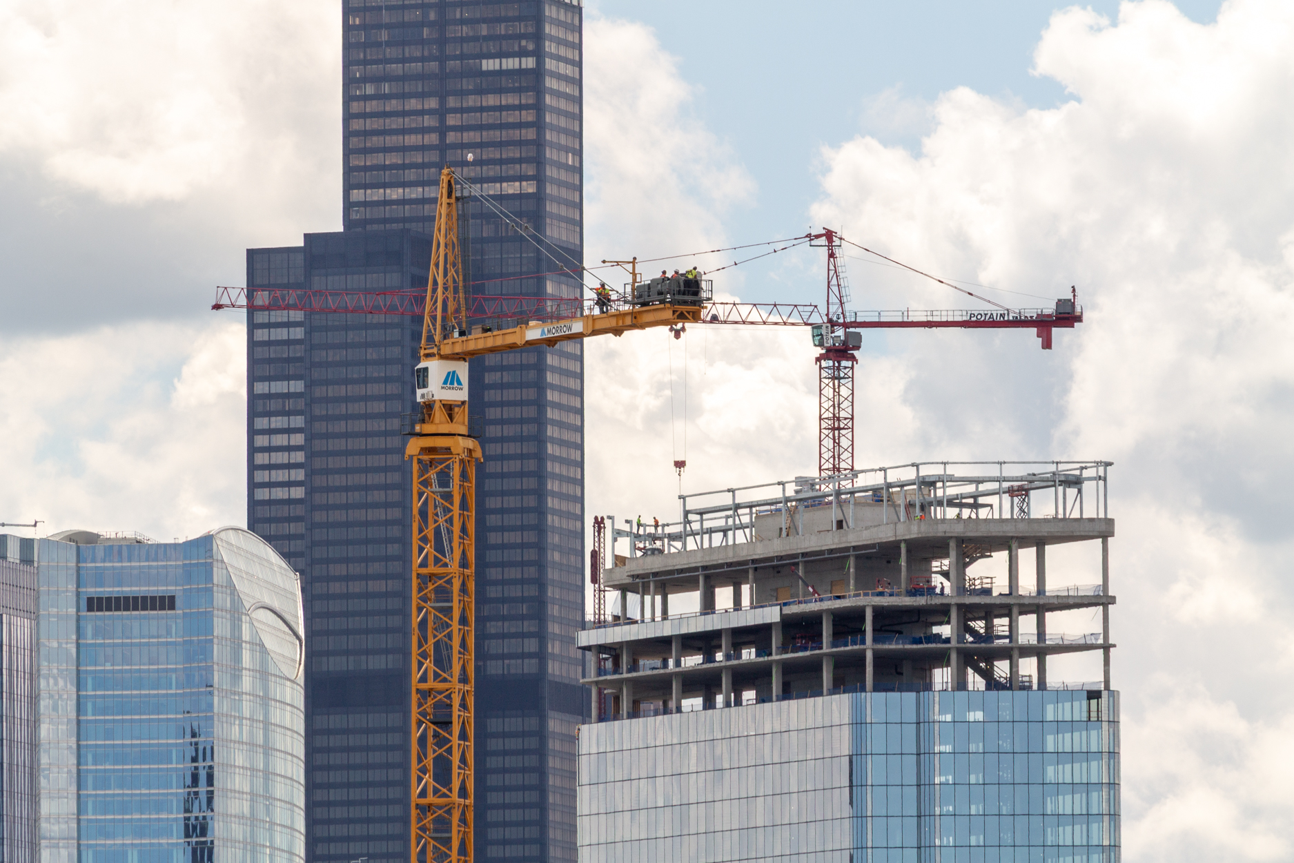 Halsted Pointe tower crane assembly