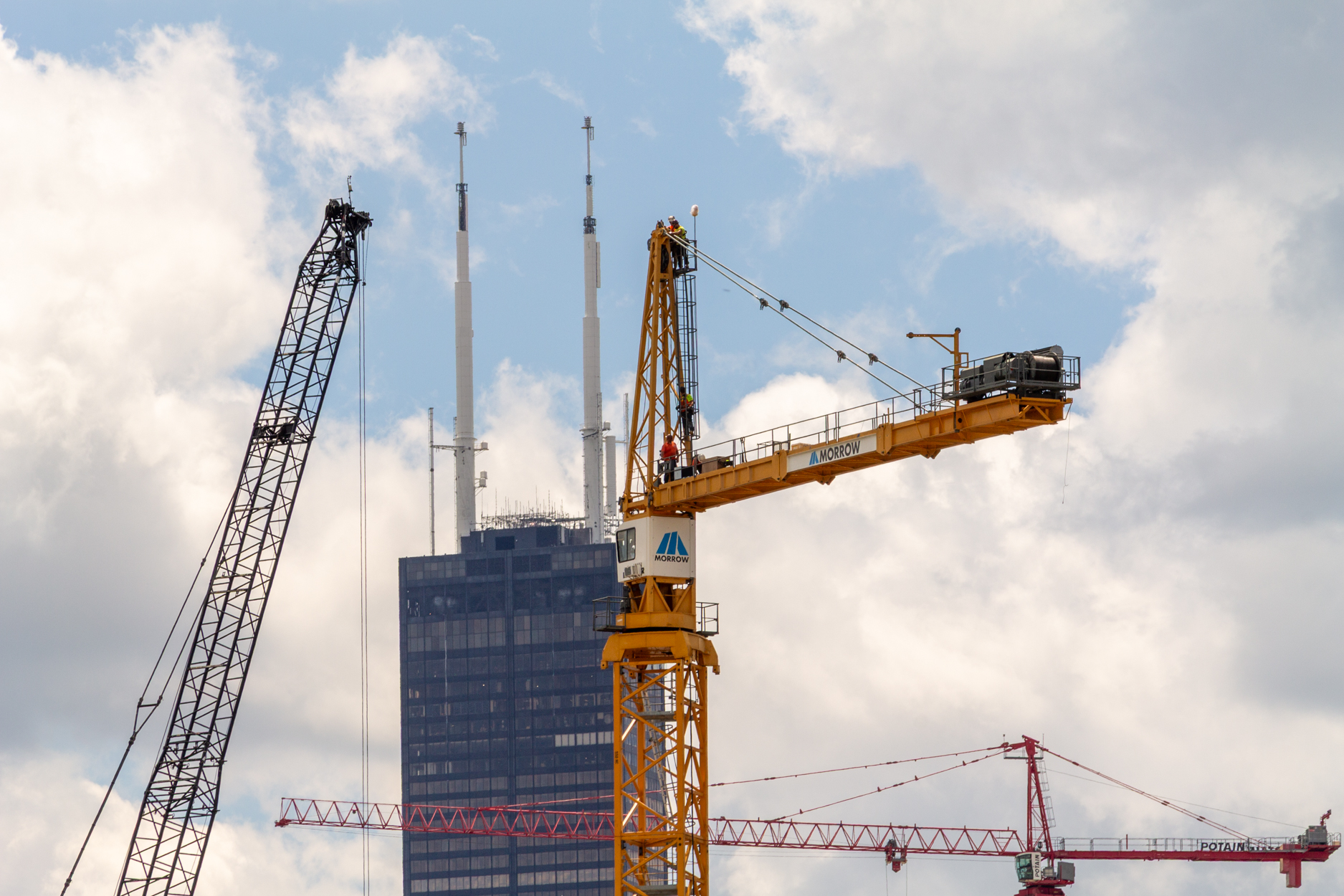 Halsted Pointe tower crane assembly
