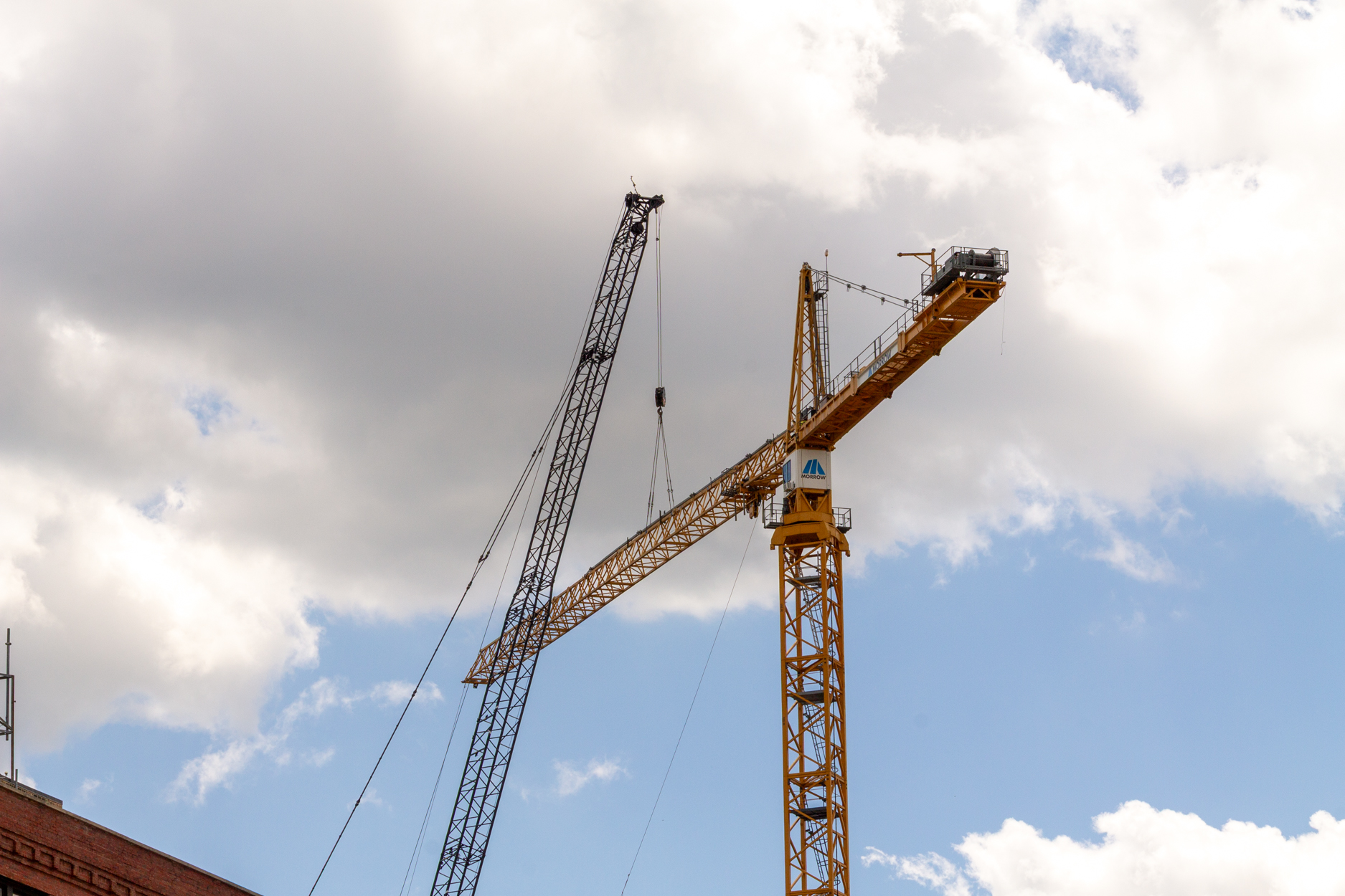 Halsted Pointe tower crane assembly
