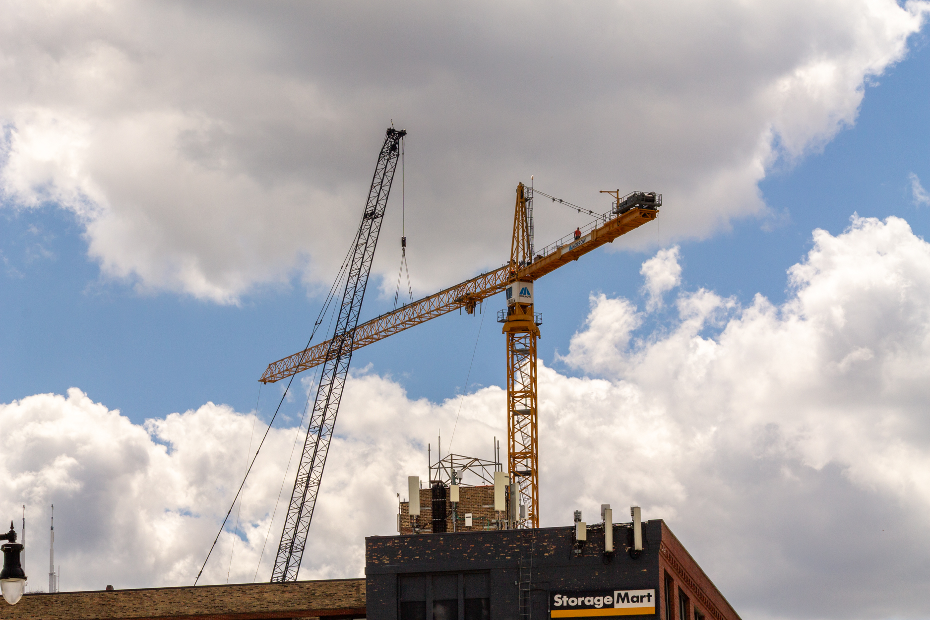 Halsted Pointe tower crane assembly