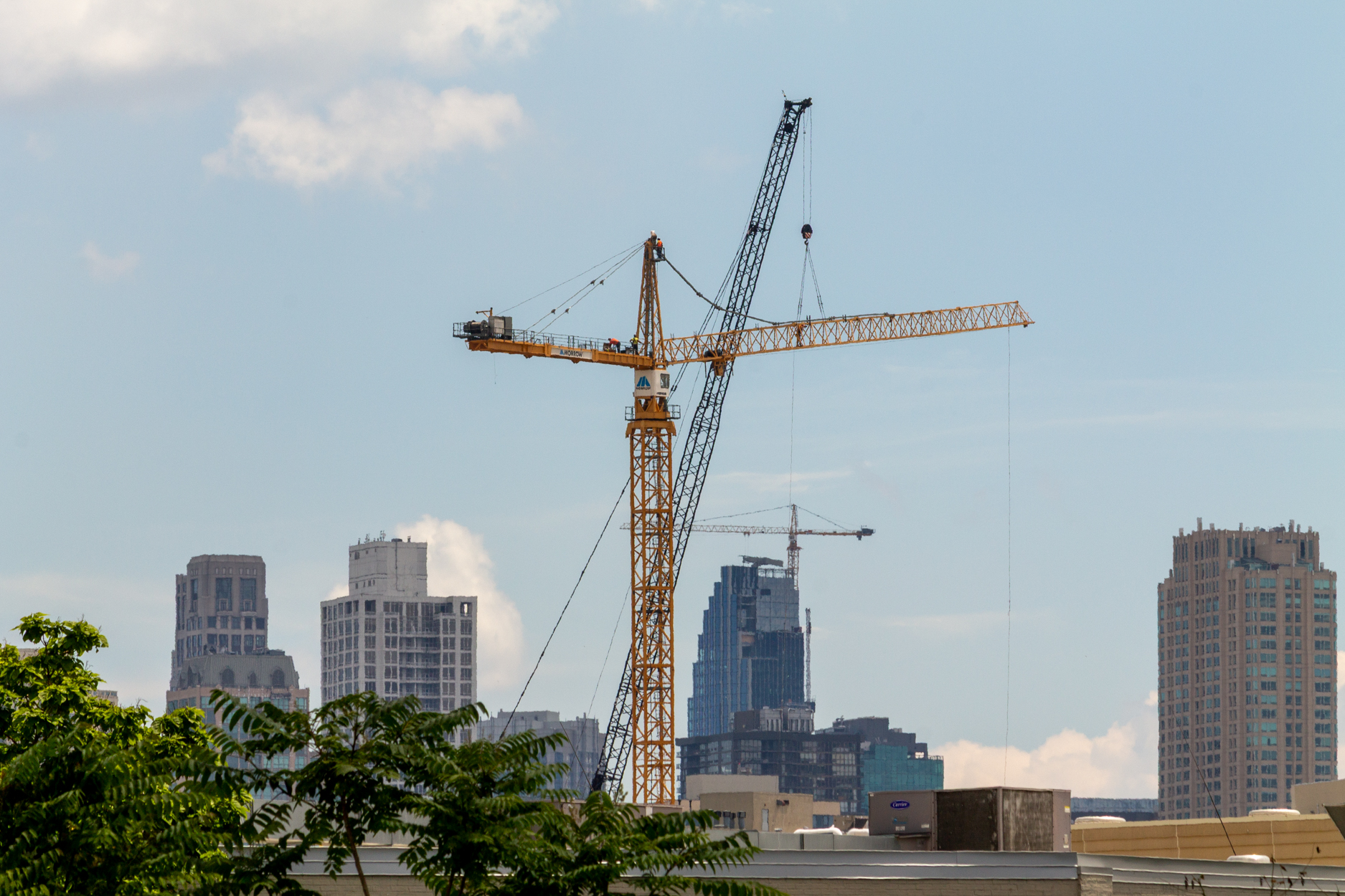 Halsted Pointe tower crane assembly