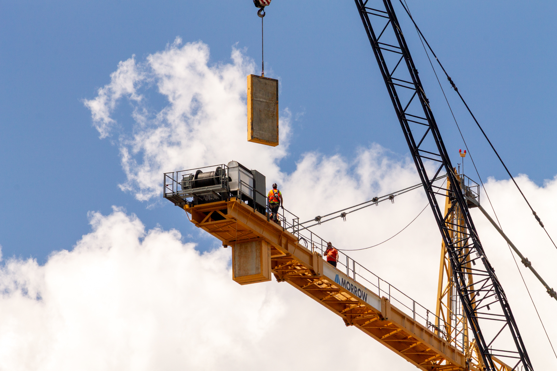 Halsted Pointe tower crane assembly