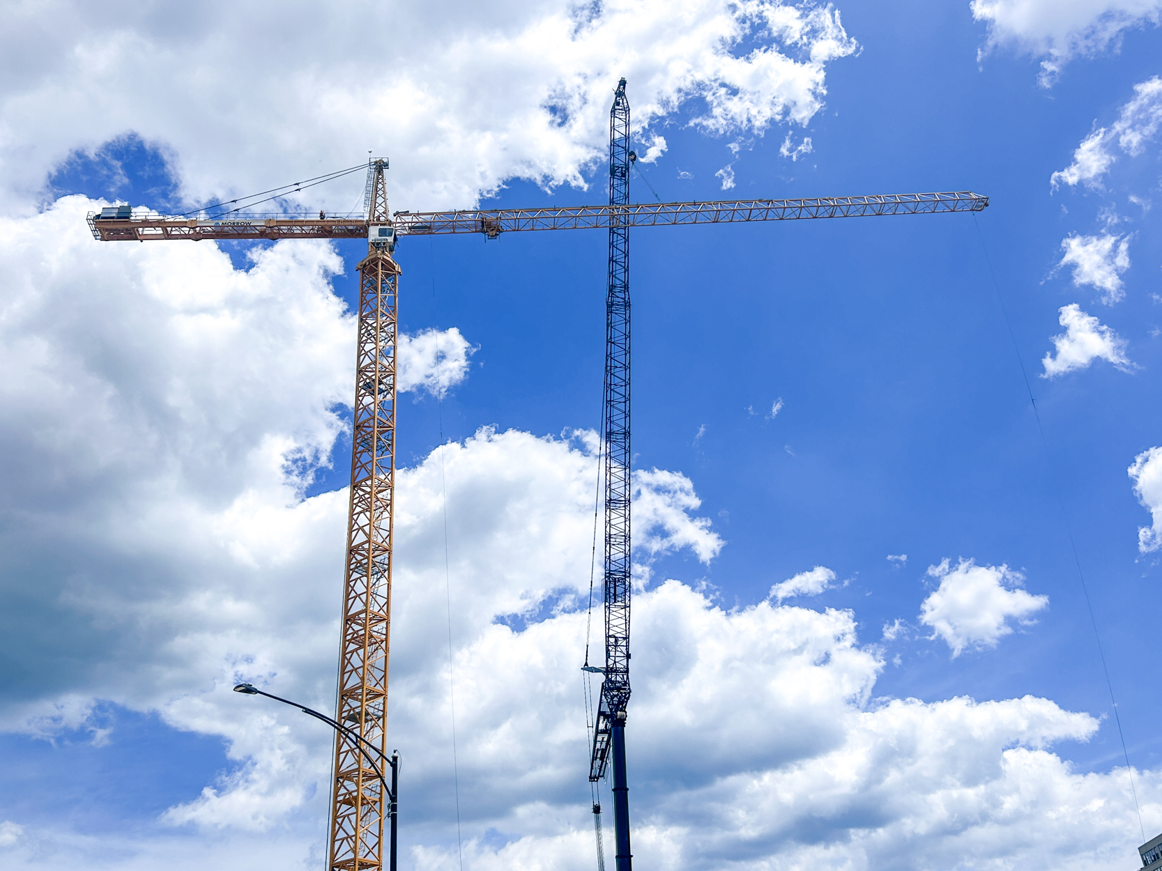 Halsted Pointe tower crane assembly