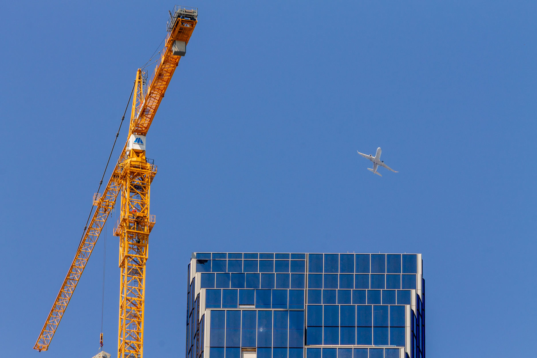 400 Lake Shore North Tower crane removal