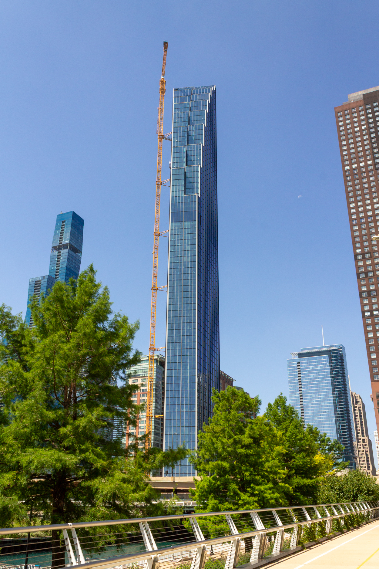 400 Lake Shore North Tower crane removal