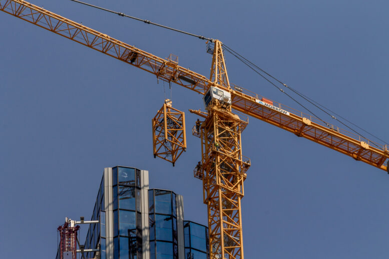 400 Lake Shore North Tower crane removal