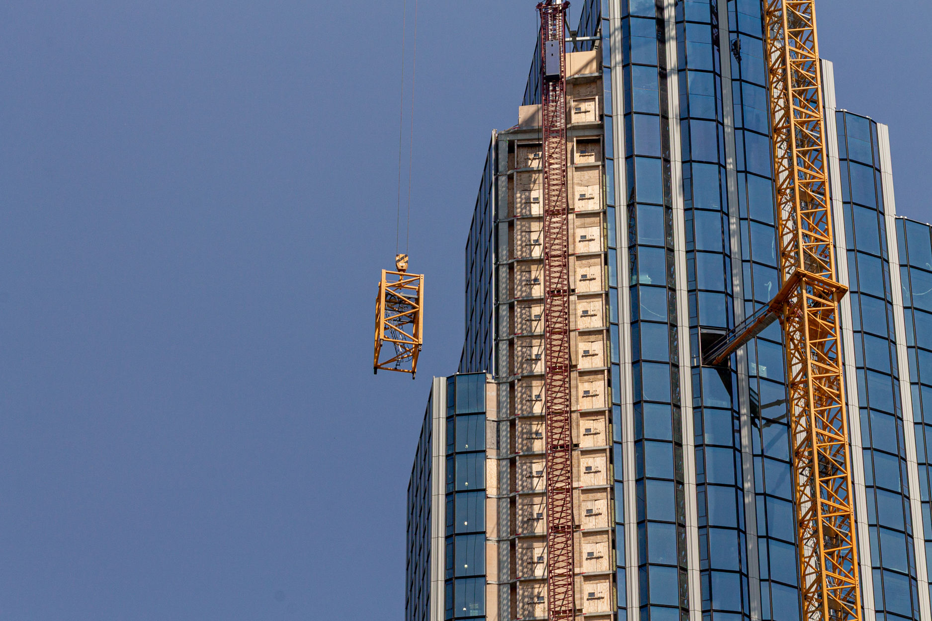 400 Lake Shore North Tower crane removal