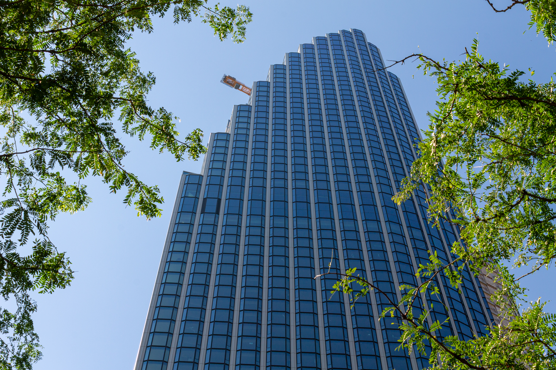 400 Lake Shore North Tower crane removal