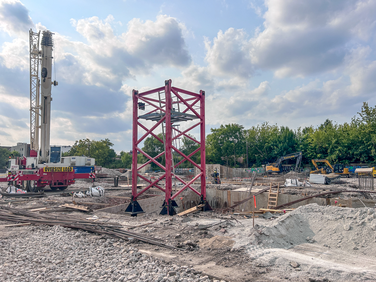 410 North Elizabeth tower crane planted