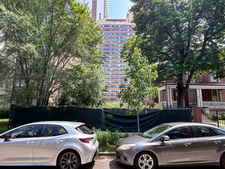 6027 North Kenmore Avenue construction permitted