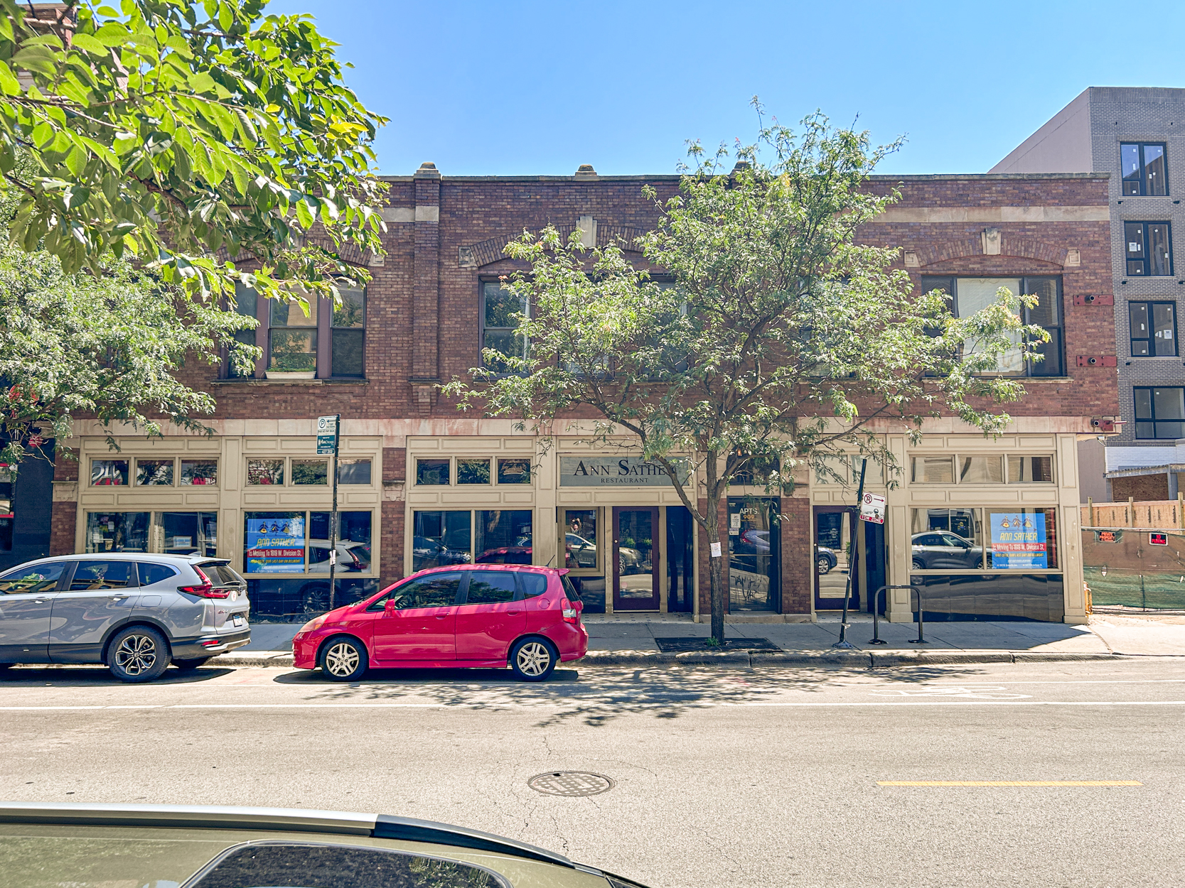909 West Belmont Avenue demolition permitted