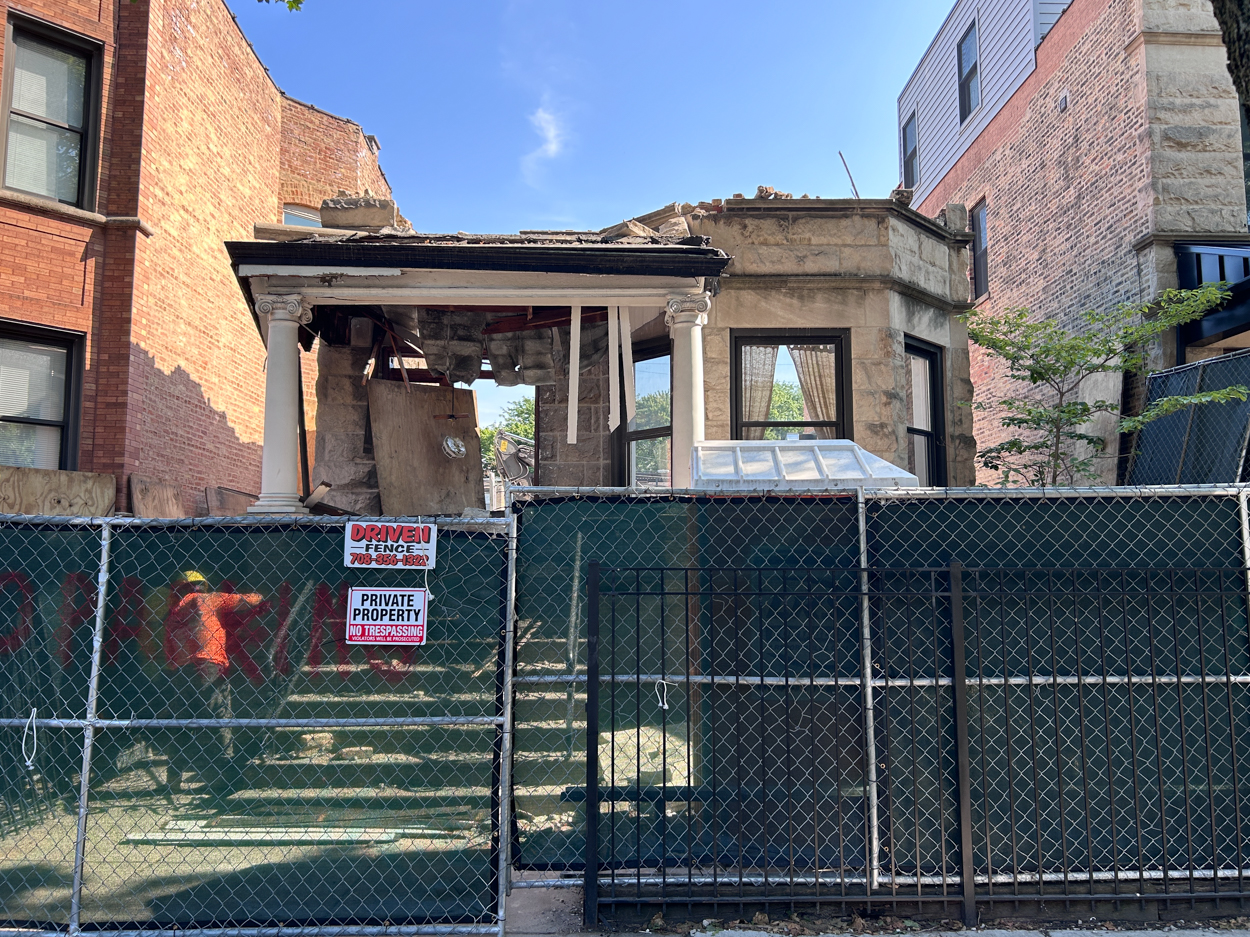 1325 West Cornelia Avenue demolition