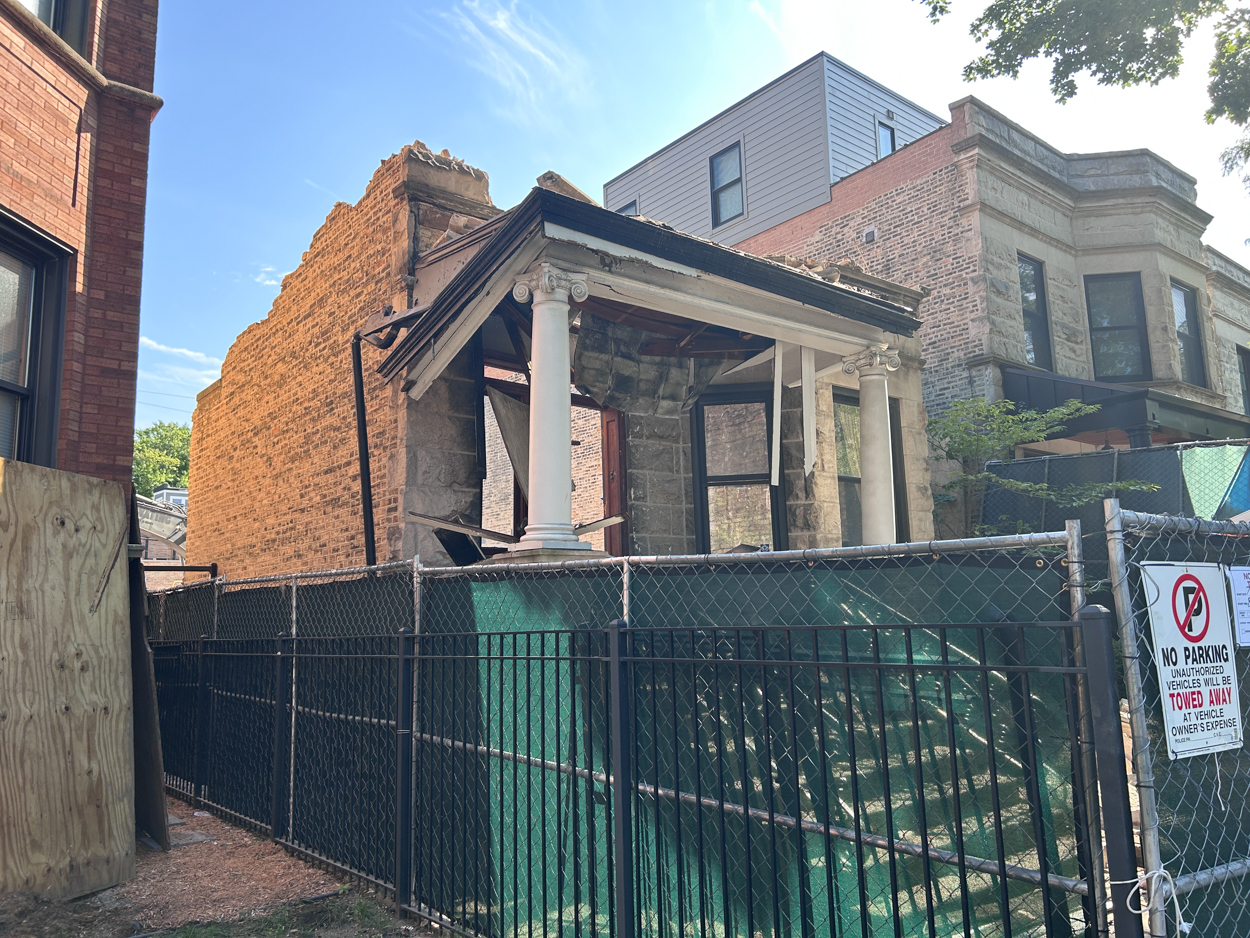 1325 West Cornelia Avenue demolition