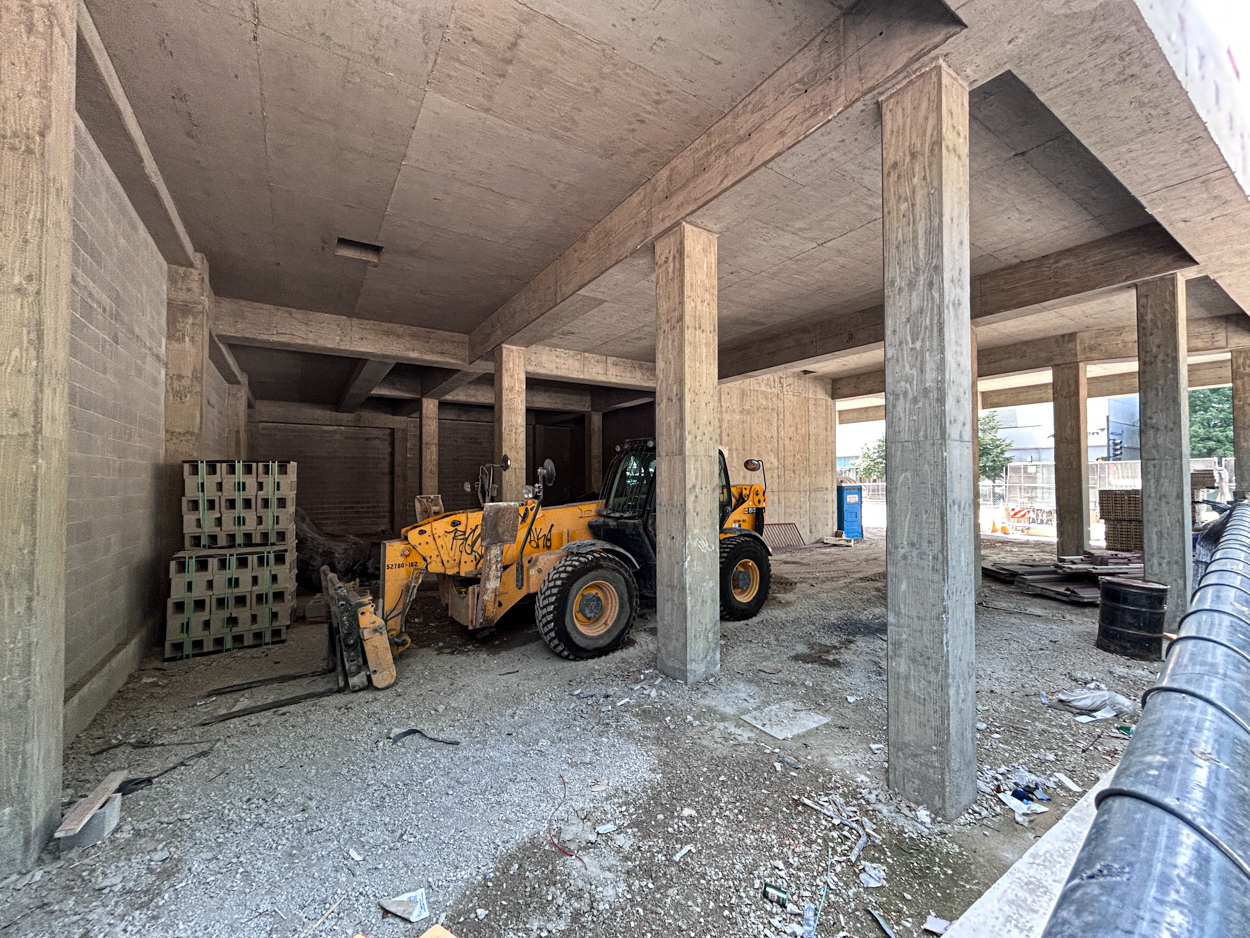 135 North Desplaines Street August 2026 construction update