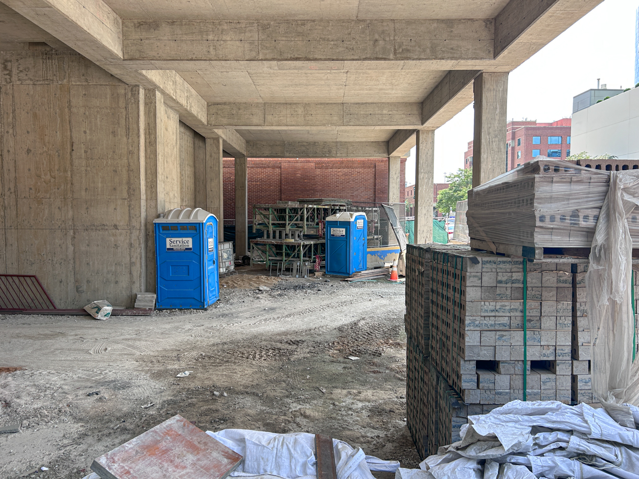 135 North Desplaines Street August 2026 construction update