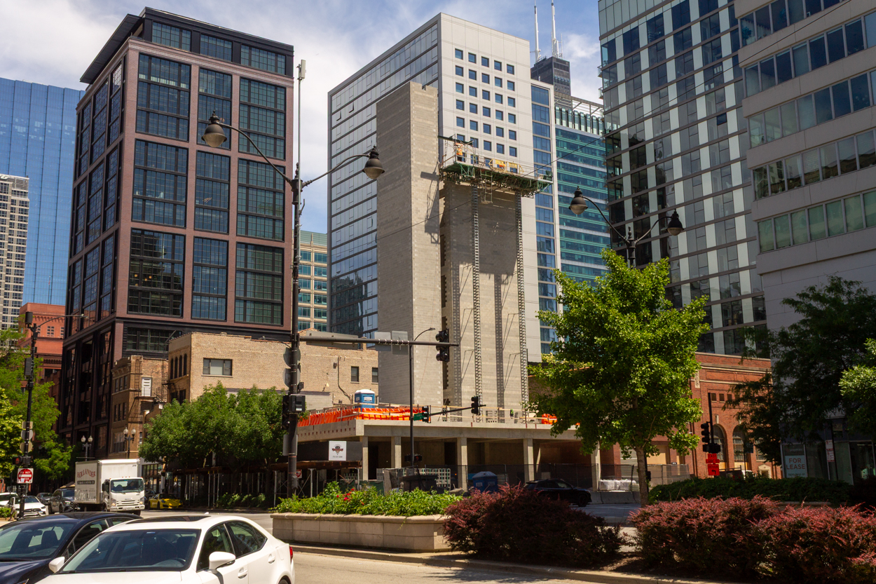 135 North Desplaines Street August 2026 construction update