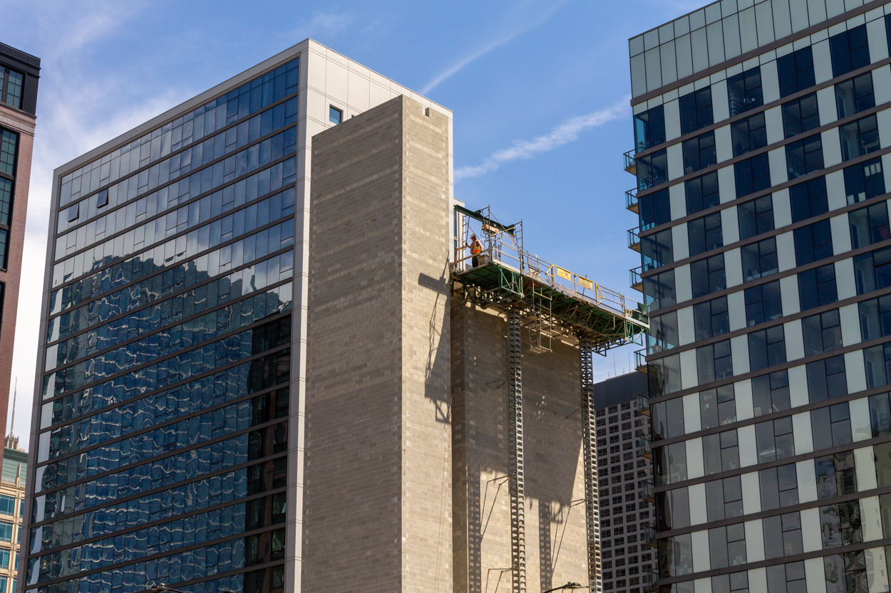 135 North Desplaines Street August 2026 construction update