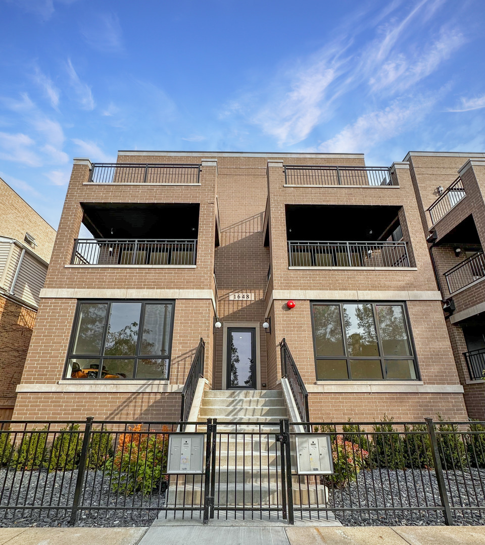 2624 North Racine Avenue construction permitted