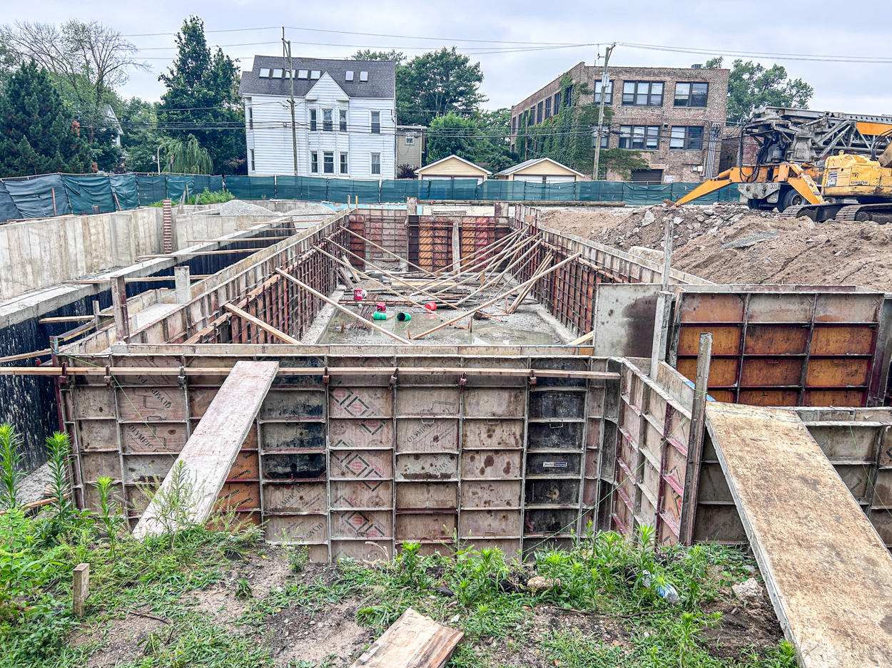4300 block north Hermitage Avenue SFR construction underway