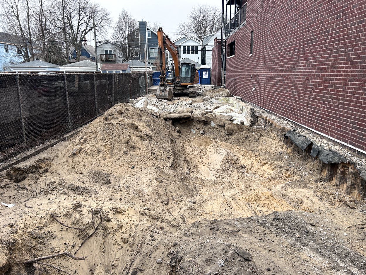 4928 North Damen Avenue construction update