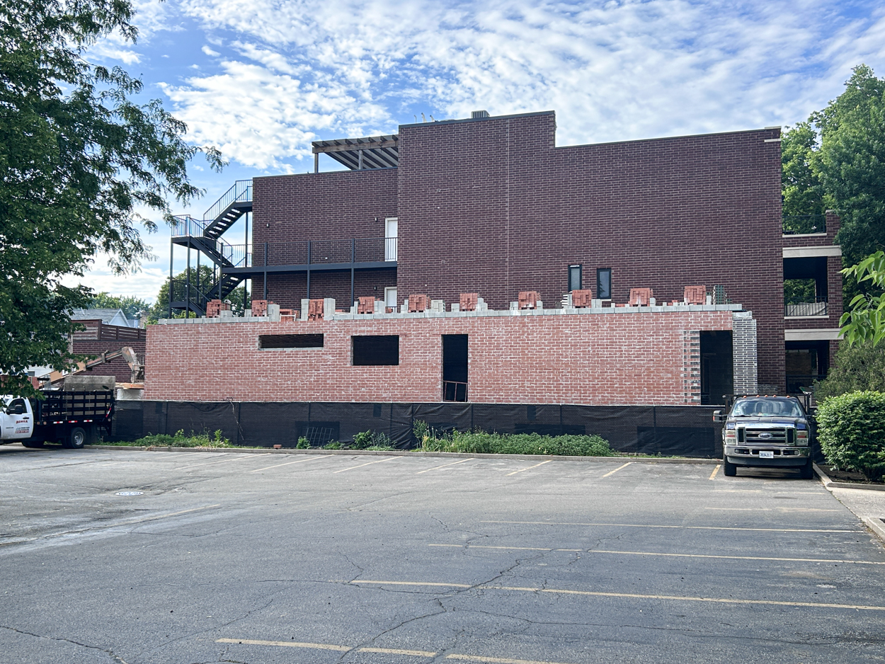 4928 North Damen Avenue construction update