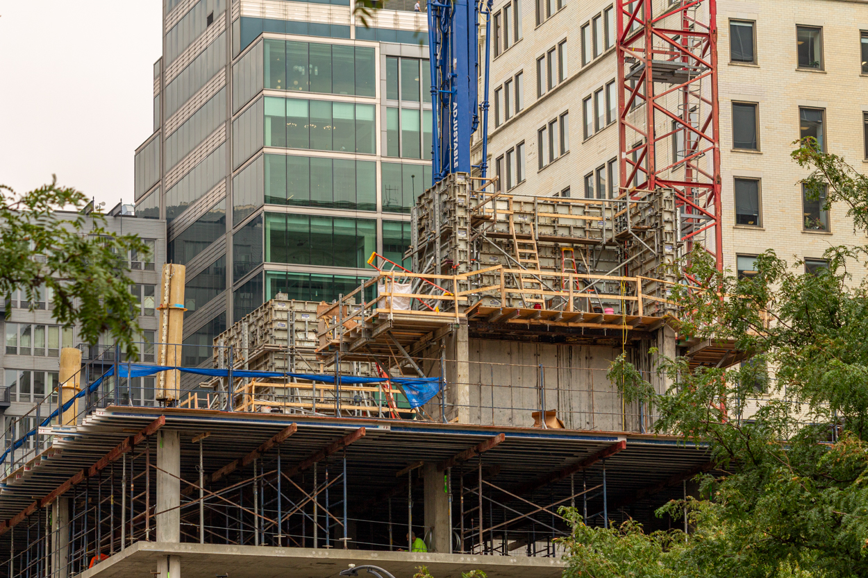 566 West Van Buren August 2026 construction progress
