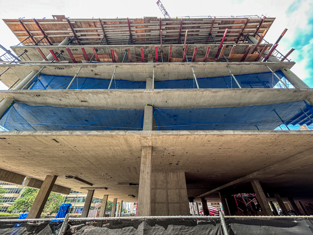 566 West Van Buren August 2026 construction progress