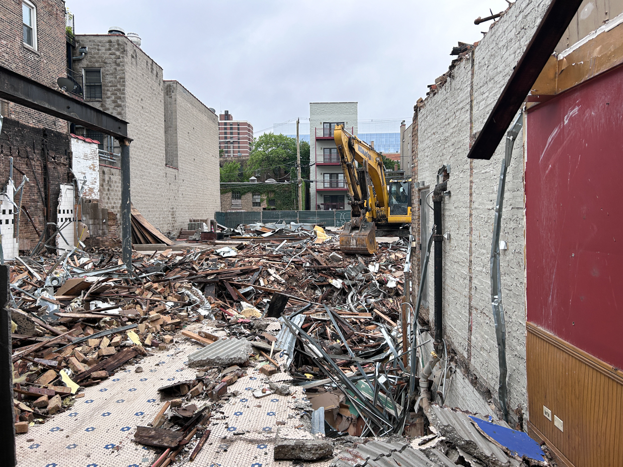 909 West Belmont Avenue demolition
