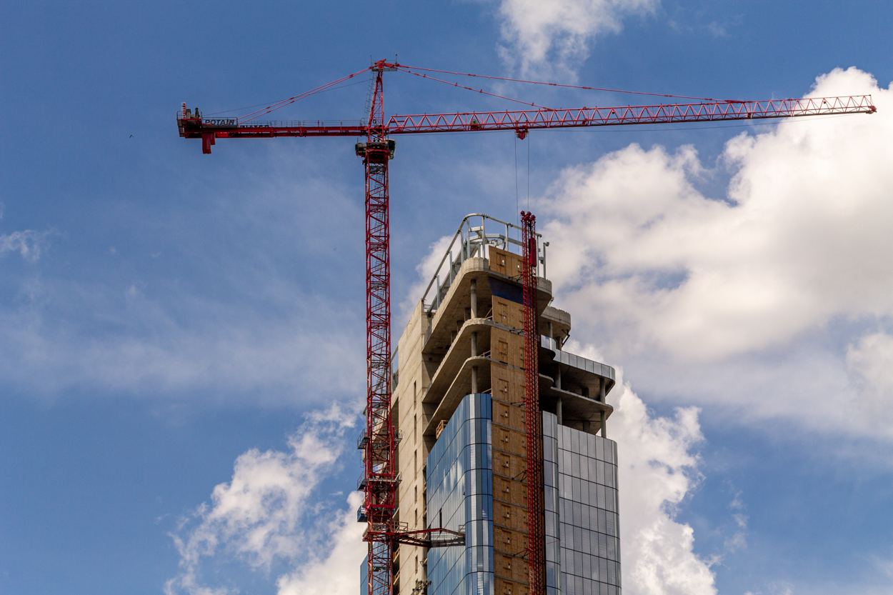 Bally's Casino tower crane coming down