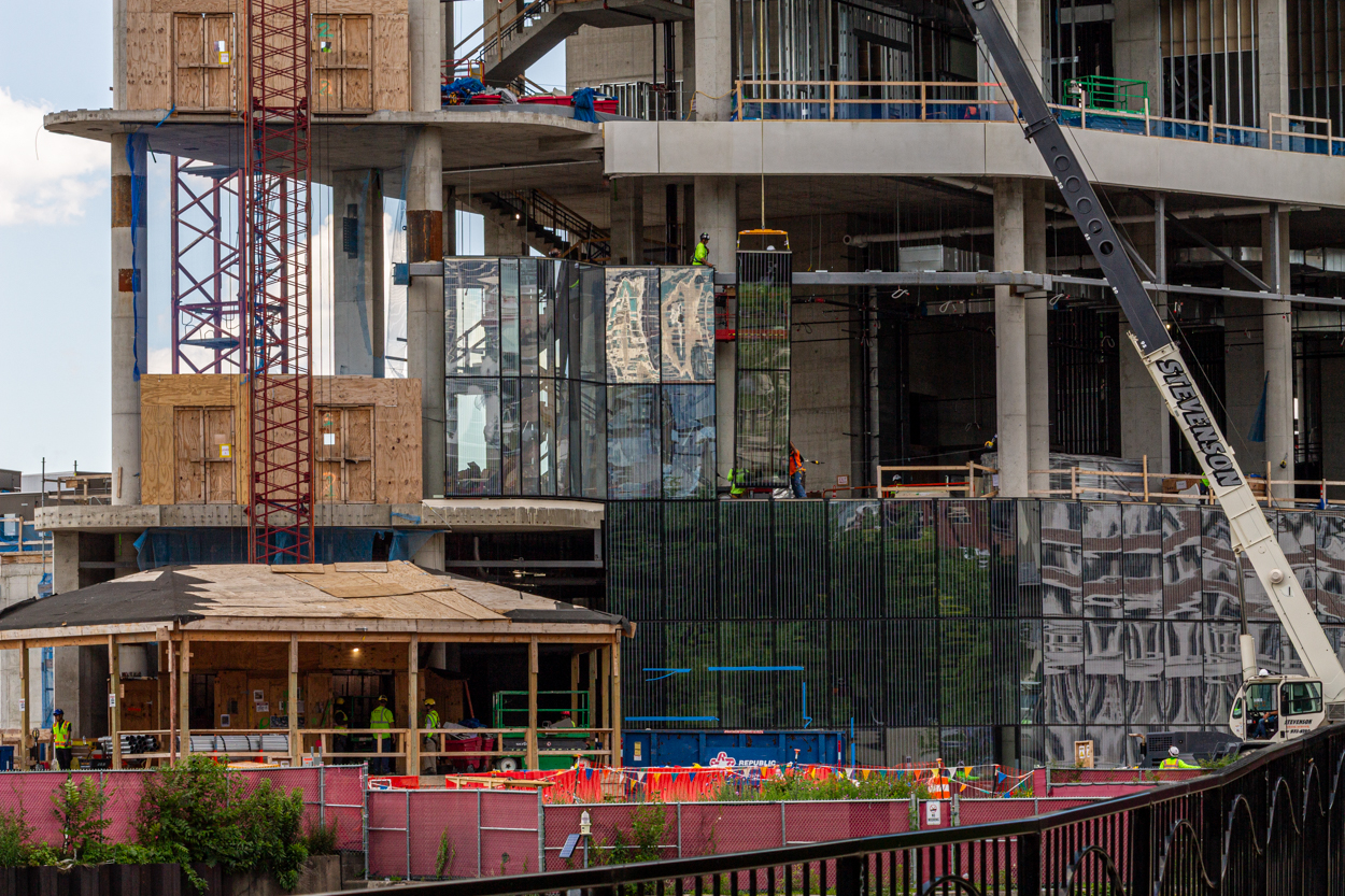 Bally's Casino tower crane coming down