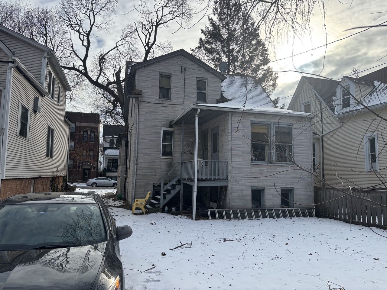 2128 West Eastwood Avenue construction permitted