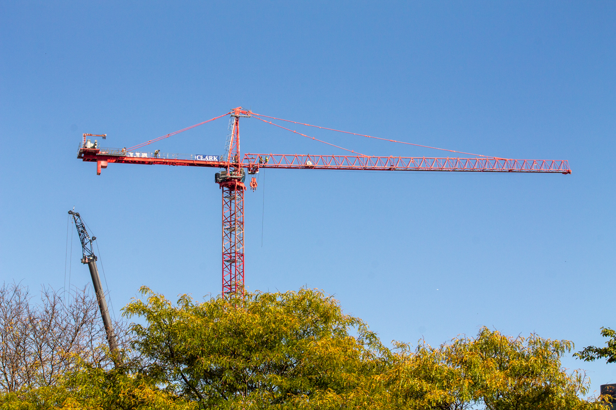 410 North Elizabeth tower crane assembly