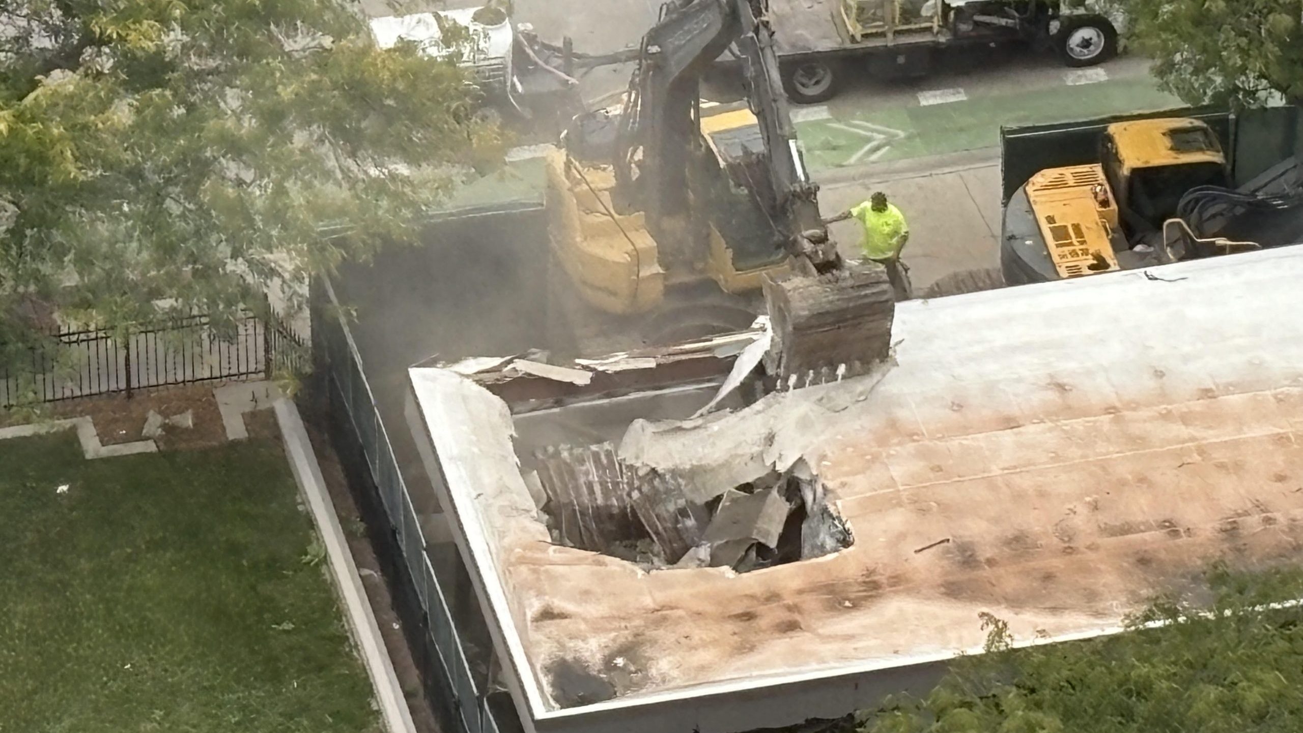 605 Davis demolition